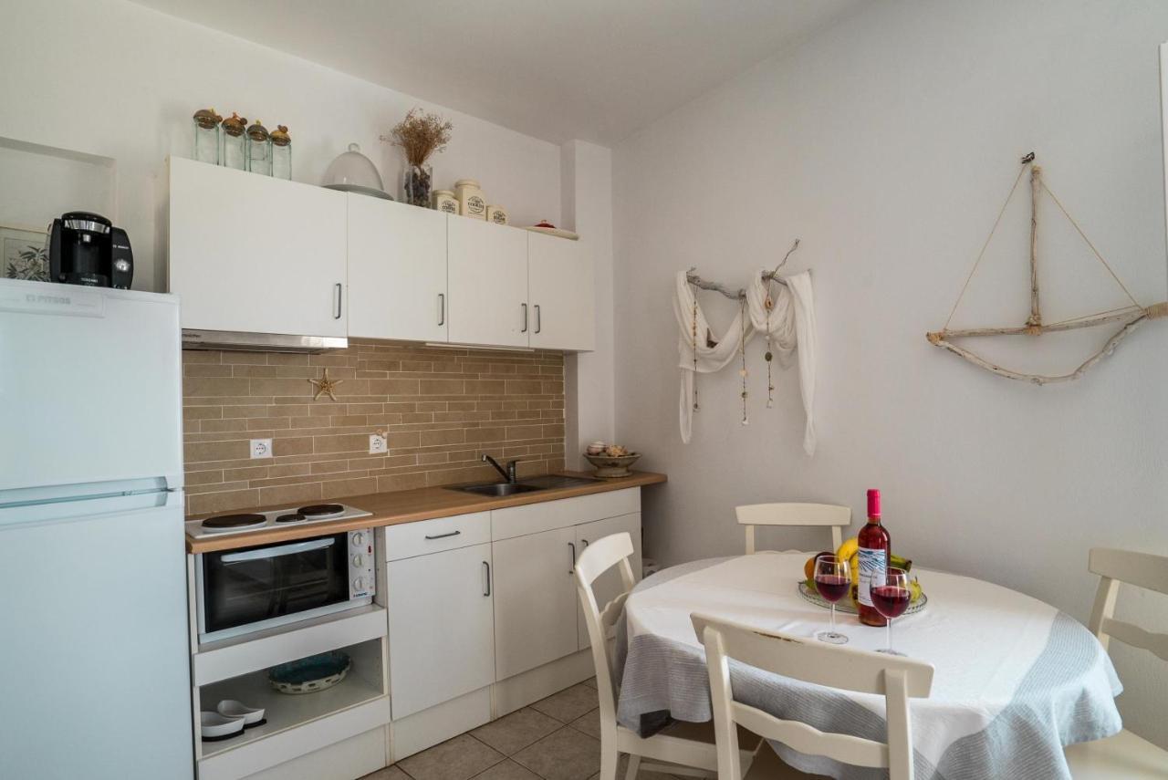 Plori Studios And Apartments Эгиалис Экстерьер фото