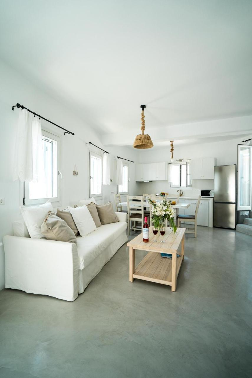 Plori Studios And Apartments Эгиалис Экстерьер фото