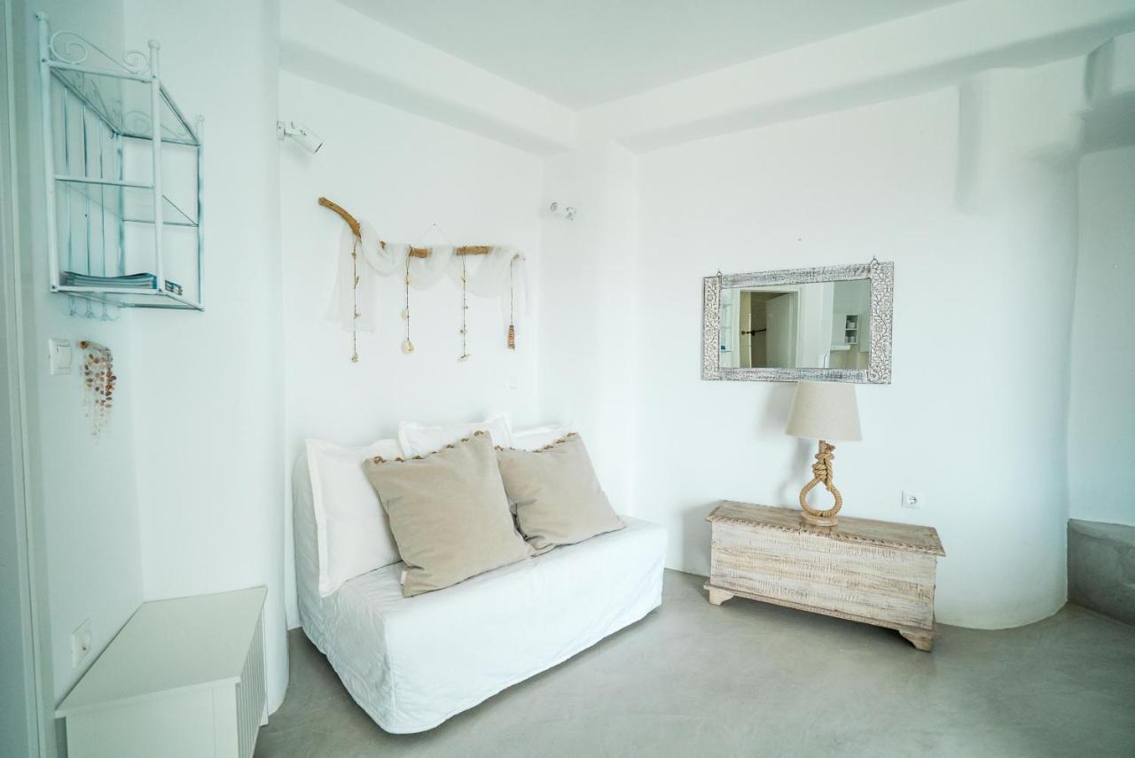Plori Studios And Apartments Эгиалис Экстерьер фото